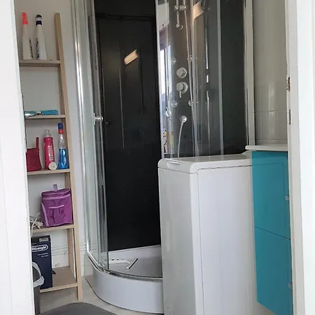 2 Pieces Renove 36 M² - Sud Avec Vue Montagne Apartment